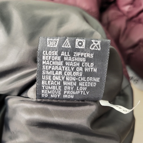 New Balance Women's Puffer Jacket - Burgundy - Picture 9 of 12